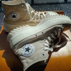 Converse Chuck Taylors M7 W9